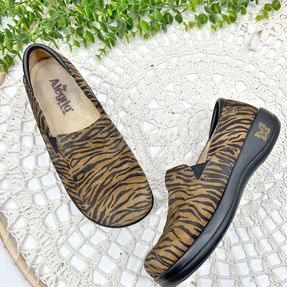 Alegria Keli Roar Leather Tiger Print Clogs Sz 37 - Picture 1 of 8